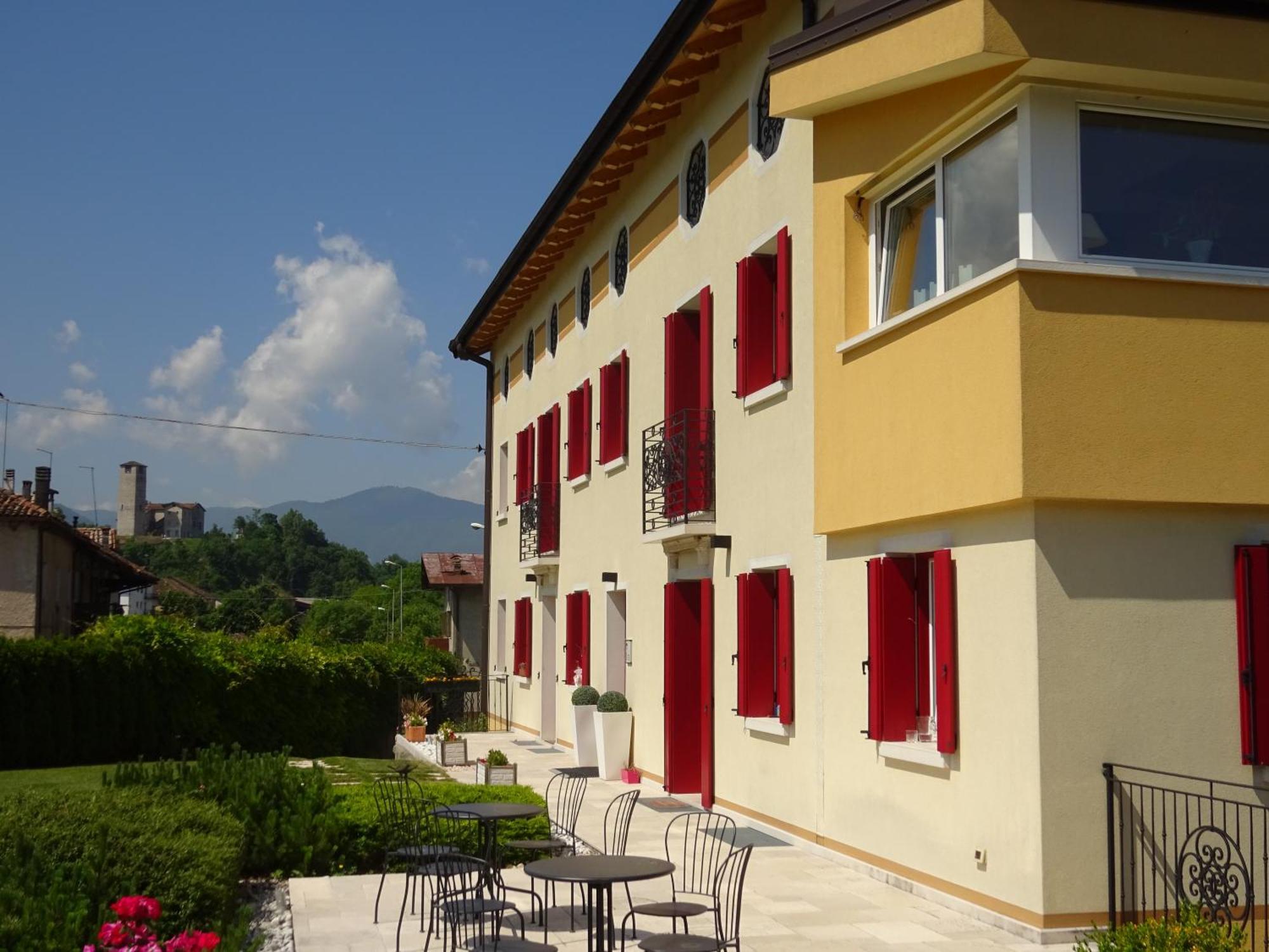 Bed and Breakfast Casa Novecento Feltre Esterno foto