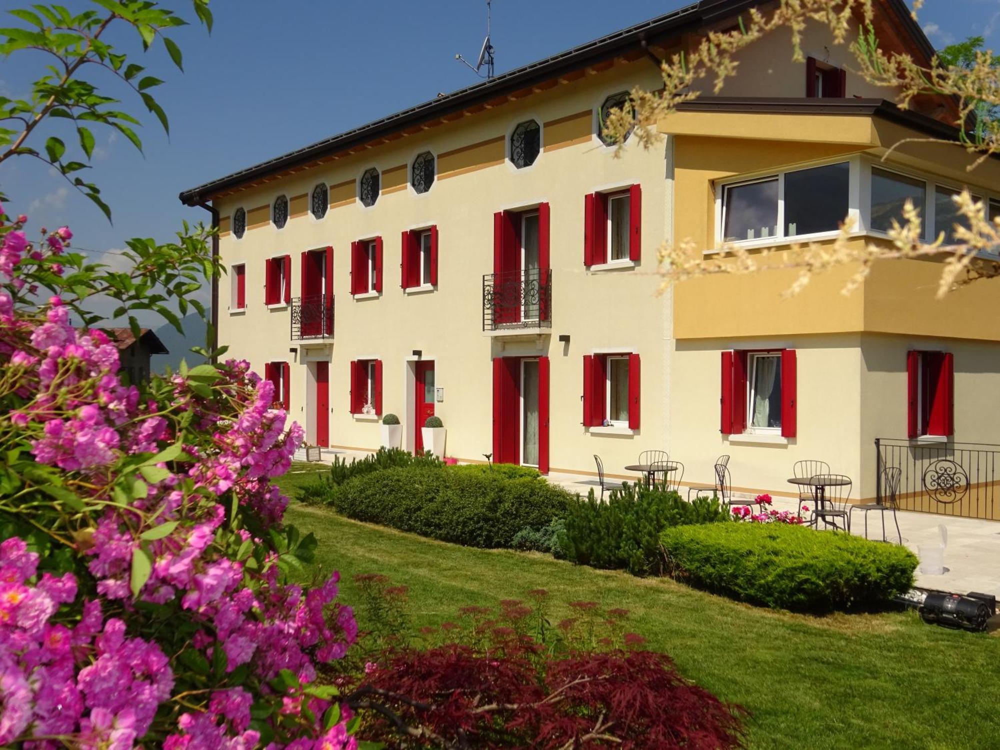 Bed and Breakfast Casa Novecento Feltre Esterno foto